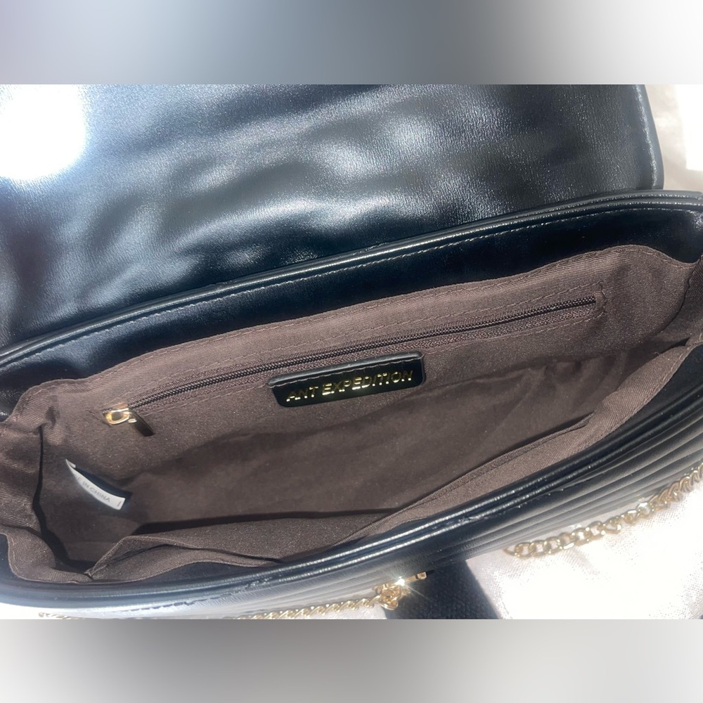 Small quilted black crossbody bag - Picture 9 of 10